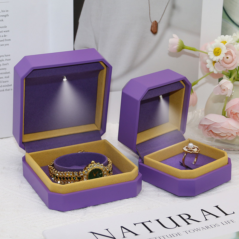 Trendy Purple Plastic LED Jewelry Box Jewelry Packaging Box For Rings Bangles Necklaces