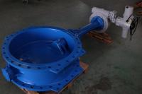 O tipo dobro válvula da bolacha da flange de borboleta pneumática atuou