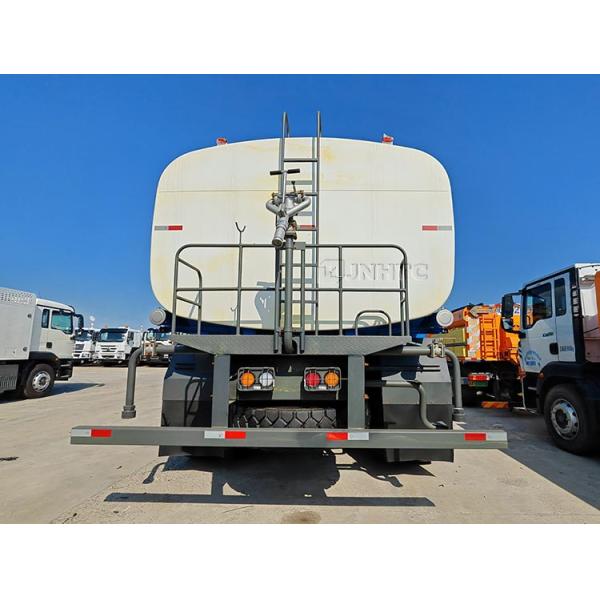 Sinotruk Howo Camión del tanque de agua 6x4 10 ruedas de China Camión del tanque de agua
