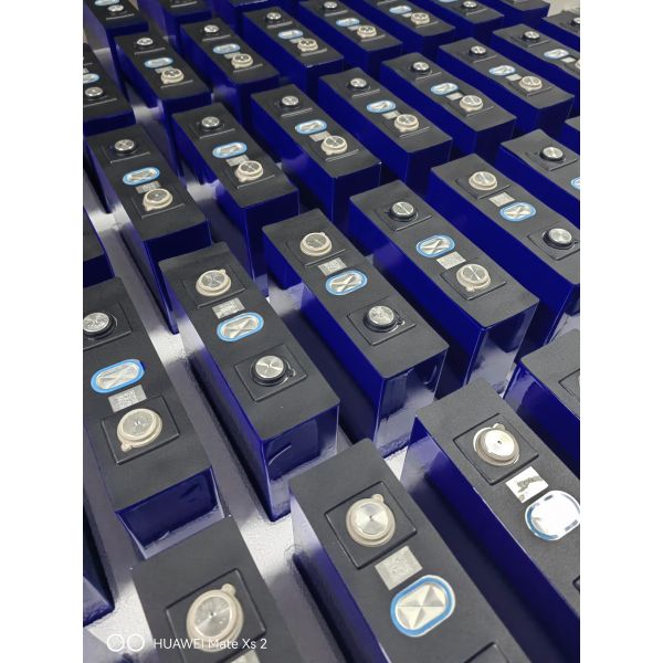 170AH Lithium-Ion Cell with Compact Form Factor and Extended Cycle Life for Multi-Industry Applications