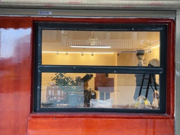 Extreme Climate Folding Window Build with Triple-Pane Insulation and Anti-Icing Track Technology