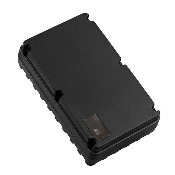 Light Sensor Portable LBS GPS Tracking Device With Free PC / Mobile Platform