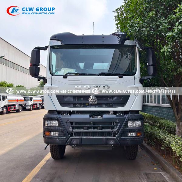 HOWO 8X4 30,000L Refueling Truck with Intelligent Dispenser and Dual-Way Metering System for Fuel Delivery