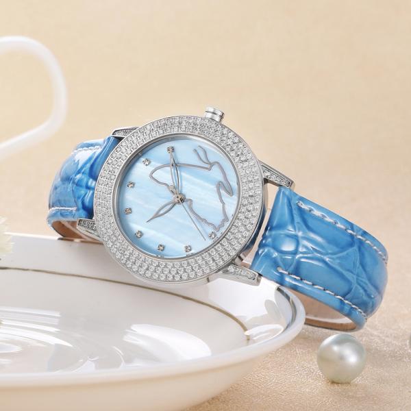 Bule MOP камни дозора моды женщин шкалы оцинковывает случай сплава с кожаным ремнем