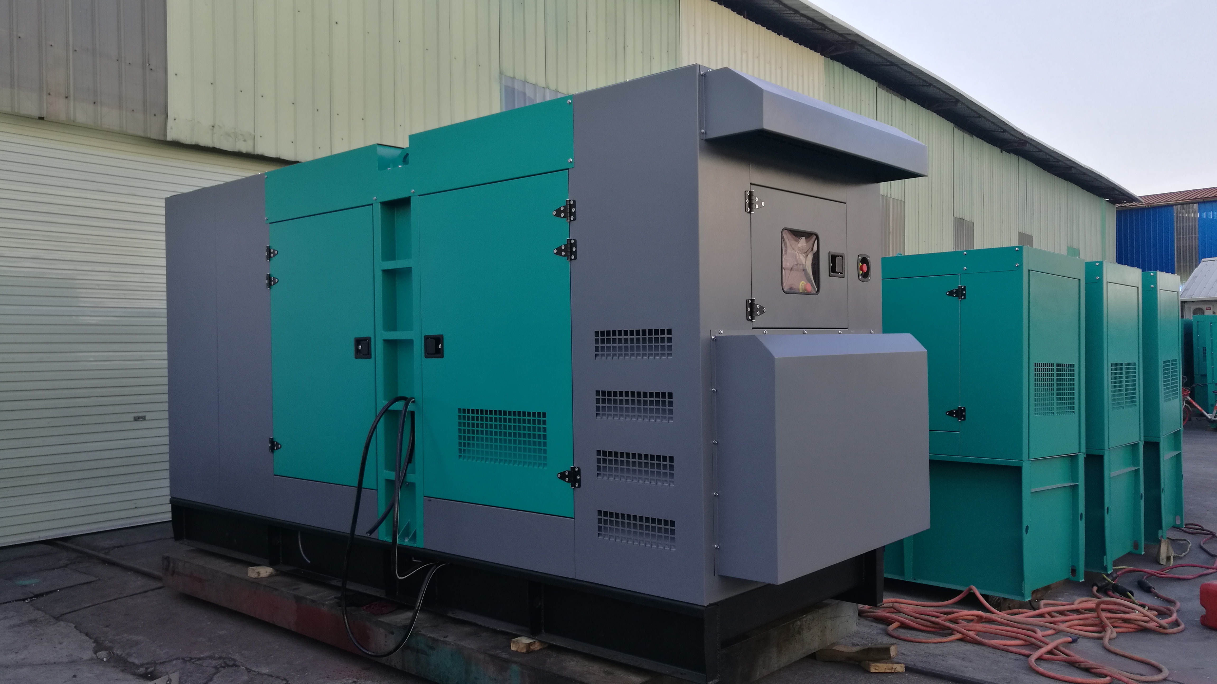 Школа набора генератора 6LTAA9.5-G3 Cummins дизельная тип Genset 3 участков открытый молчаливый