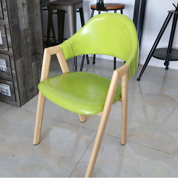 Форменная рамка металла обедая стулья с серым цветом минималистского утюга оружий зеленым желтым