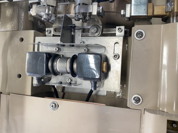 Tear de tecelagem do florete da alta velocidade de Jet Looms 2.8m do ar de matéria têxtil do poliéster
