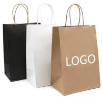 Saco de compras de papel kraft branco e castanho com logotipo impresso
