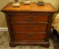 Твердый деревянный дрессер грецкого ореха спальни прикроватного столика ISO18001 твердый непахучий