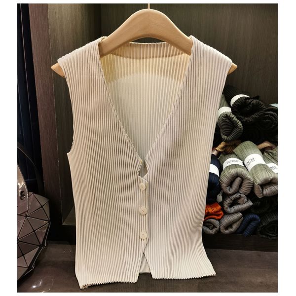Women's Casual Waistoutwear Short Jacket Spring Summer New Thick Toothpick Pleated Sleeveless Vest with Button Pure Color