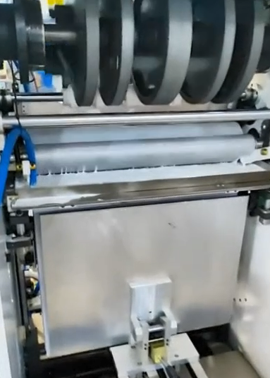 Automatic Mounting Machine For Photo Albums And Children Books With Top-Down Compact Design