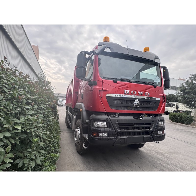 SINOTRUK HOWO TX Model 400HP LHD Tipper Dump Truck 6X4 With Warning lights