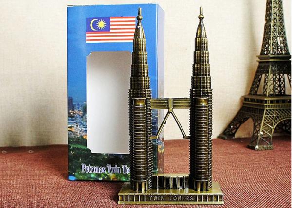 Plated Type Malaysia Petronas Twin Towers Pewter Tourist Souvenirs
