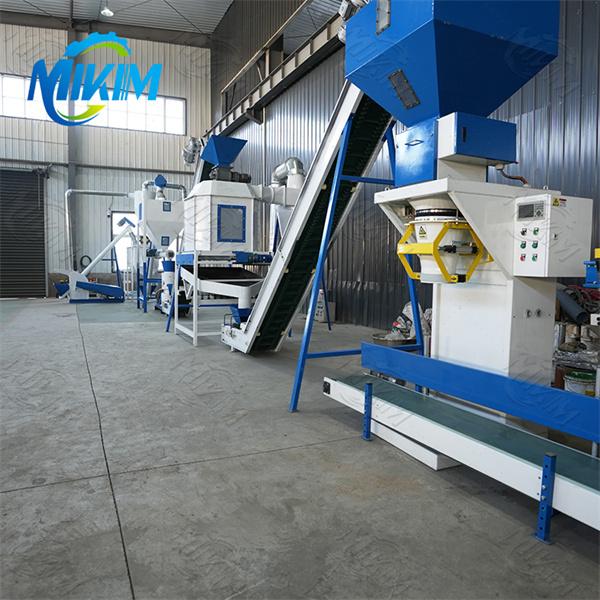 Línea de producción totalmente automática de piensos para aves de corral con ahorro energético y reducción de emisiones para granjas grandes, medianas y pequeñas.