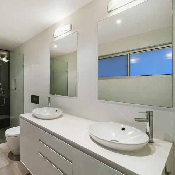 Flat Panel White Glossy Lacquer Bathroom Vanity Single Sink Water Resistant Toilet Modern