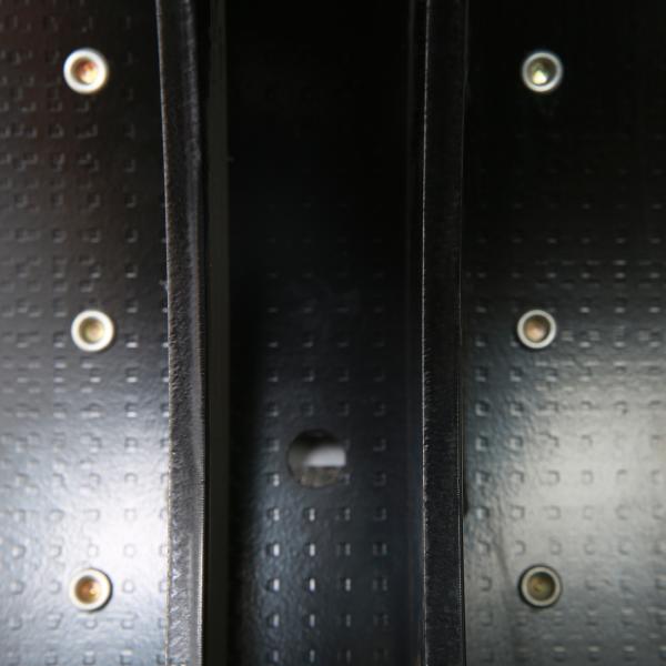 Black 7.1 KG American Brake Shoe 4551 With Brake Lining