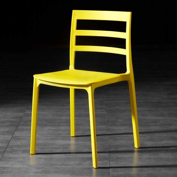 Sillones para comedor de restaurante de plástico de apilamiento completo de PP ajustable Sillones apilables para exteriores modernos populares G.W. 19.4kg 5pcs/ctn