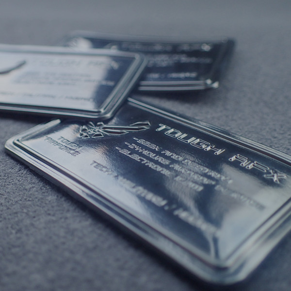 TPU 3Dは浮彫りにされた銘柄のロゴの衣類のラベル パッチを印刷した