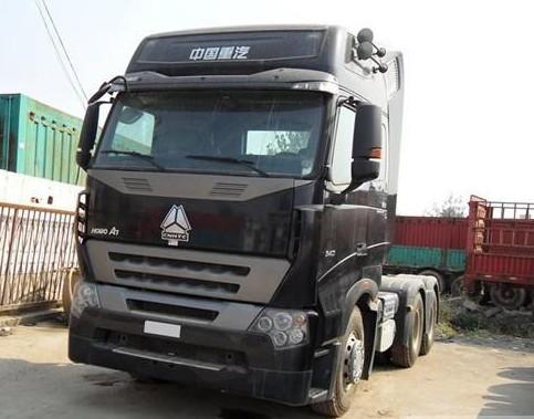Heavy Duty Tractor , Prime Mover Truck For Pulling Container Tipper Trailer