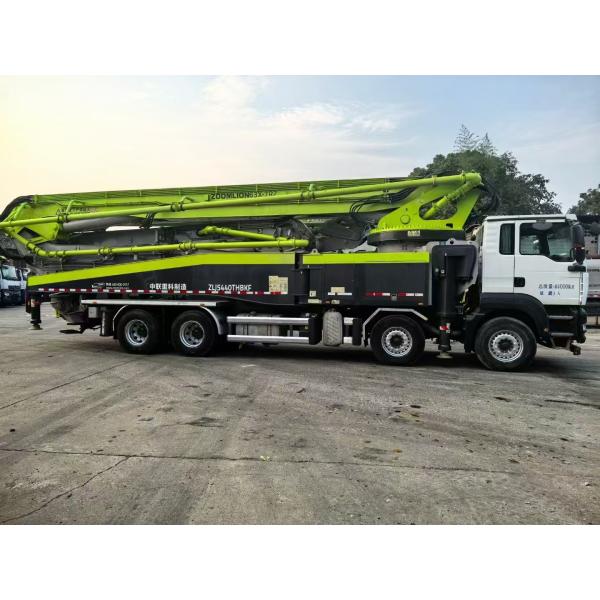 Zoomlion ZLJ5440THBKF 63m произведен в 2020 году Ситрак шасси бело-зеленый Использованный бетонный насос в хорошем состоянии
