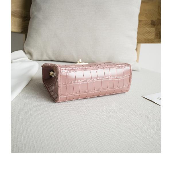 Customized Color Crocodile Pattern Handbag with Zipper Closure and Luxury Design
