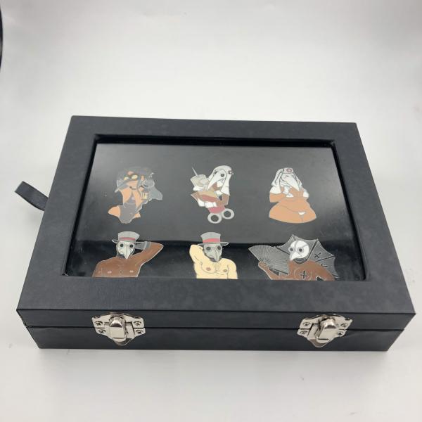 Customized Lapel Pin Display With Plastic Transparent Window Box Double Lock