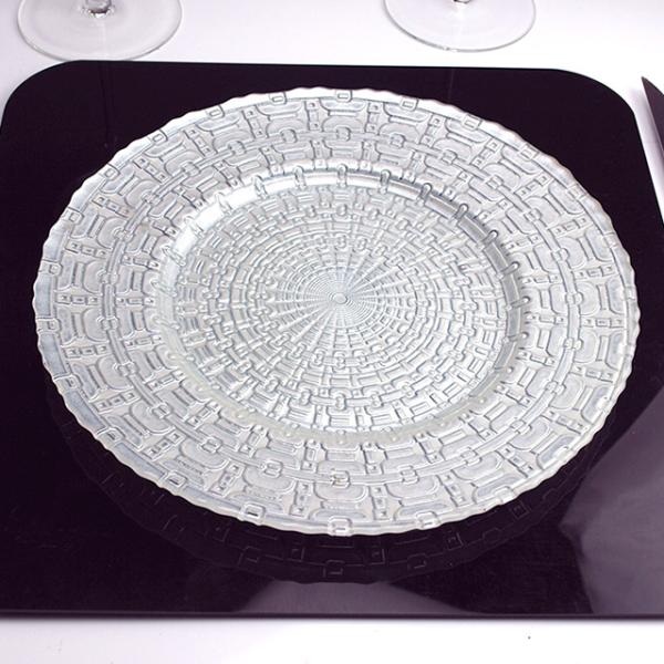 China High Quality Color Decoration Glass Charger Plate for Dinnerware