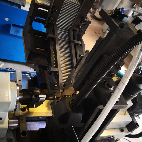 30 Hydraulic Double Head Pneumatic Chamfering Machine For Flattening Ends Of Metal Pipes