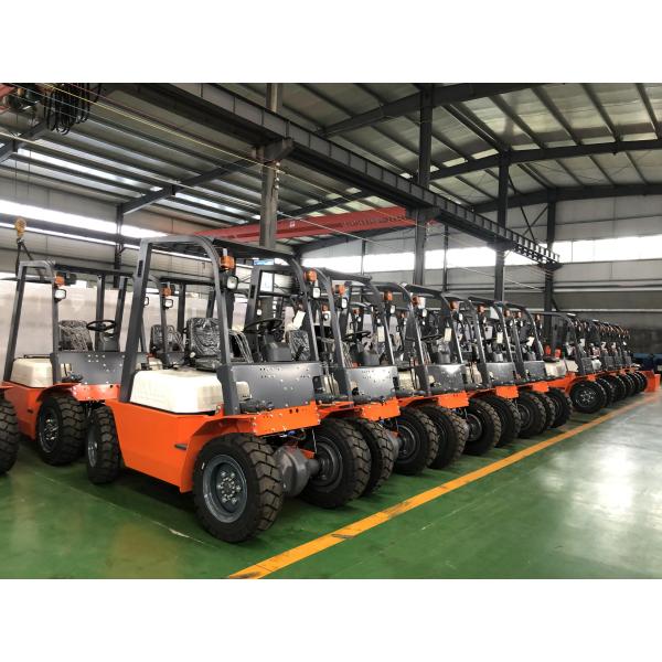Safe Forklift Diesel 3 Ton Diesel Forklift Electric 4 Wheel Forklift For Warehouses