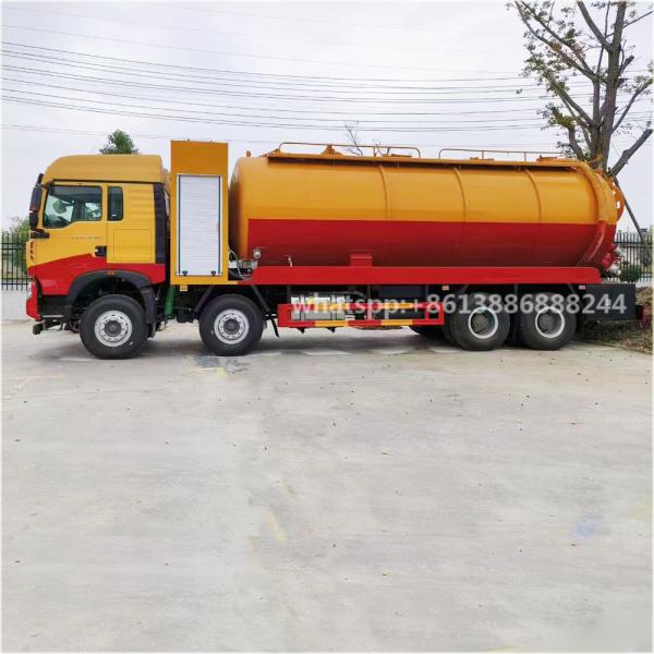 SINOTRUCK HOWO 8*4 33000 Liters  Cleaning   Sewage Suction Truck    Vacuum tank  Truck   Sludge Truck