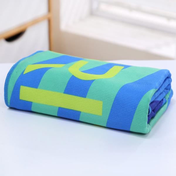 Tissu en microfibre Terry imprimé sur mesure serviettes de plage Touche douce Antibactérien