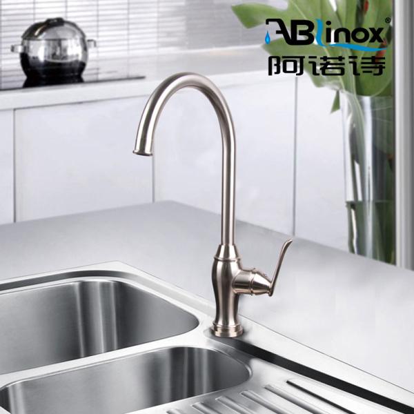 One Hole Sus304 Gooseneck Kitchen Stainless Steel Faucet