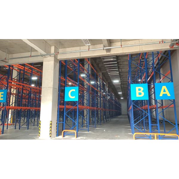 Diseño CAD gratuito para estanterías de paletas