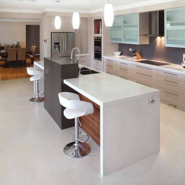 Direct Manufacturer Glossy Beige Plain And Wood Grain Lacquer Modern Designs Kitchen Cabinets Sets Made In China
