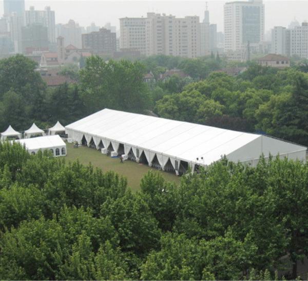 200 People Huge Outdoor Wedding Tent Fire Retardant Roof Pitch 18 Degree