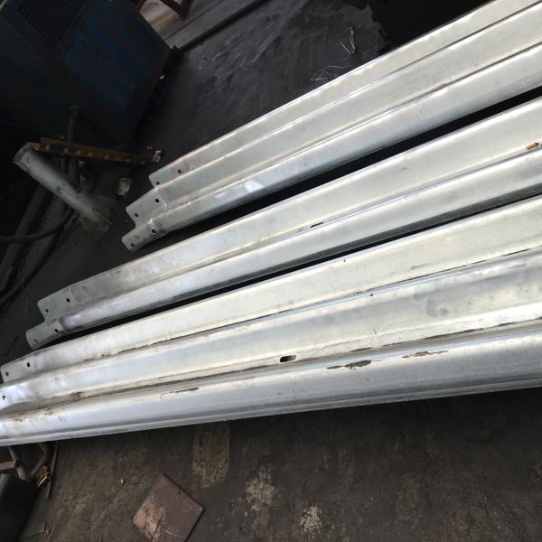 Roadway Safety Hot Dip Galvanized Guard Rail Bended End with ISO9001 2000 Certificate