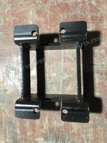 K1036003C Doosan Excavator Spare Parts DH55 Track Link Guard