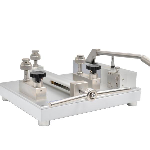 Professional Handheld HS721 Pneumatic Calibration Hand Pump for Precise Pressure Control