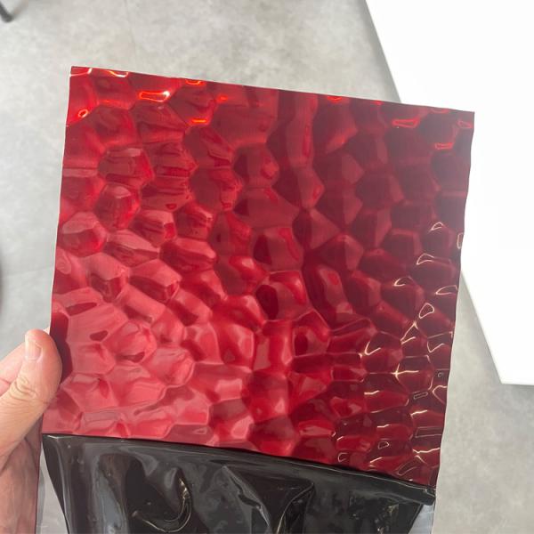 Honeycomb Design China Red Mirror Embossed Stainless Steel Sheet with 0.85mm Thickness for Decorative Use
