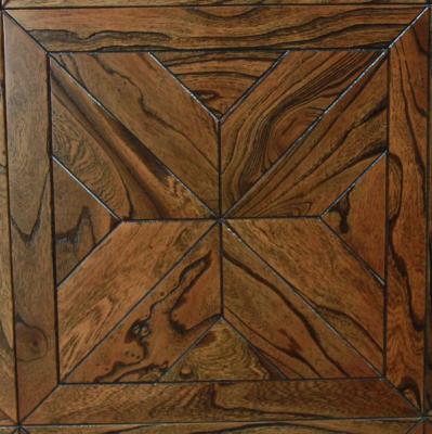 Plancher de parquet en bois d'orme