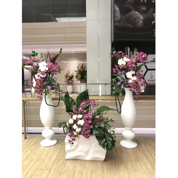 Upscale Hotel Lobby Floor Vase White Fiberglass Highly Decorative