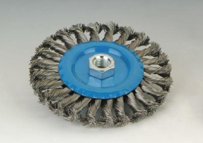 Knotted twist wheel brushes