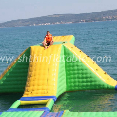 Hot Sale Inflatable Water Park Custom Floating Aqua Playground Giant Obstacle Course Island Water Parks for Sea Lake Pool Events