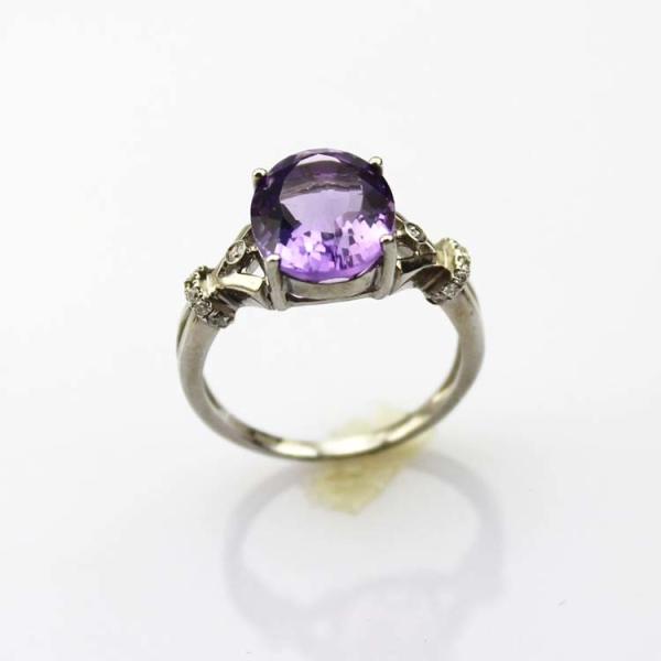 925 Silver Ring  9mmx11mm Oval Purple Cubic Zircon Gemstone Ring (R244)