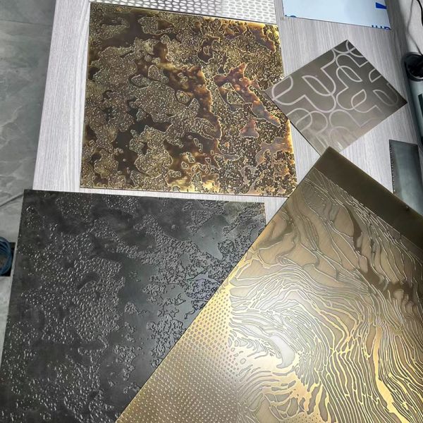 Placas delgadas de acero inoxidable grabado, ligeras para cubiertas traseras de dispositivos electrónicos