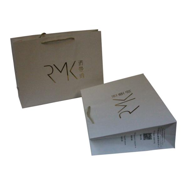 Eco Friendly Paper Carrier Bags 180gsm For Advertising With Gold Foil Pressed