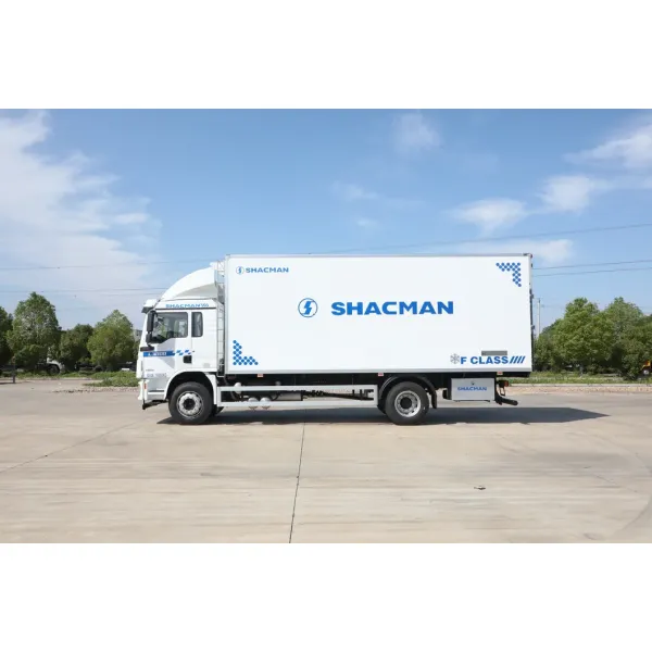 4X2 Refrigerator Freezer Truck 11t - 20t Load Capacity Refrigerated Van Truck
