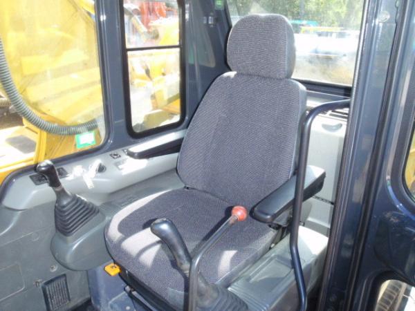 Used KOMATSU excavator PC200-6(No.1 )for sale