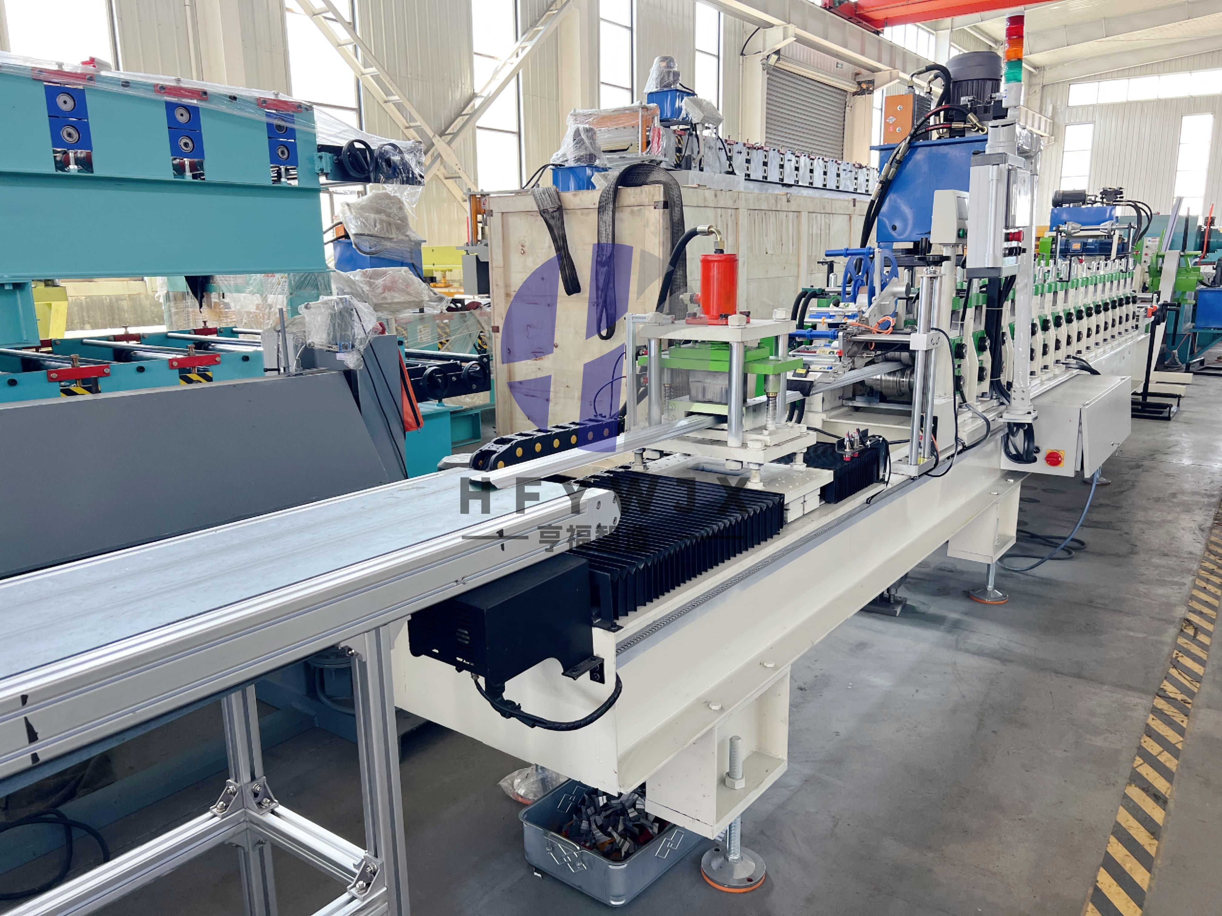 Fully Automatic Fence Roll Forming Machine with 16 Rows Rollers Non-Stop Flying Shear and 20-23 m/min Production Speed