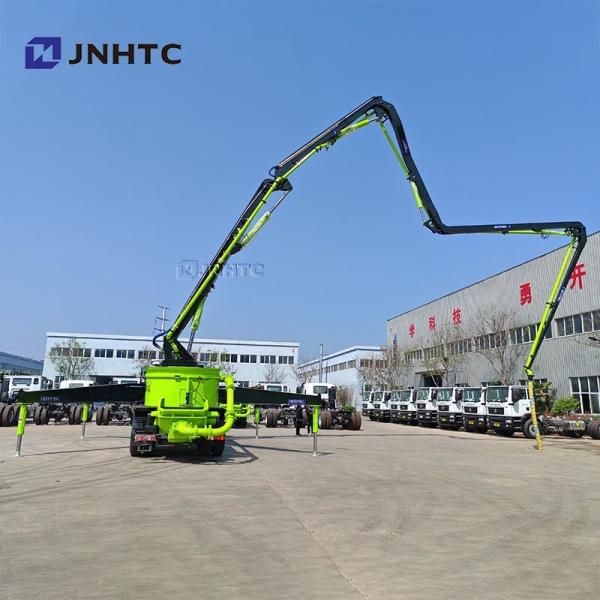 New Sinotruk Heavy 47m 6X4 Mounted Concrete Pump Truck with Hydraulic Disc Mixer